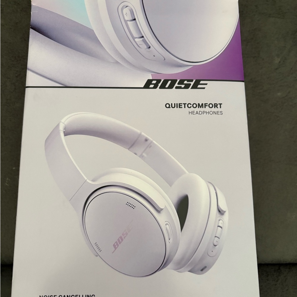 Bose QuietComfort Headphones -Over the Ear Headphones in Chilled Lilac